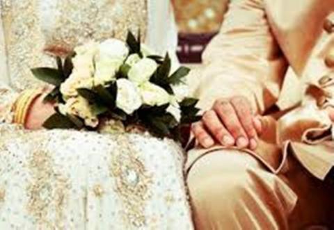 Hukum Melihat Kelamin Pasangan saat Hubungan Suami-Istri