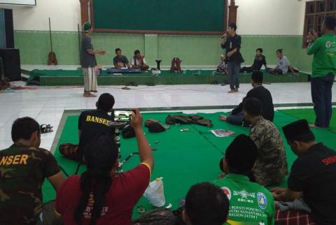 Hilangkan Penat, Panitia LSN Jatim 1 Pilih Main Gambus dan Menari Zapin