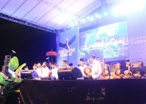 Kolaborasi Pertunjukan Gamelan Bleganjur dan Hadrah Digelar di Bali