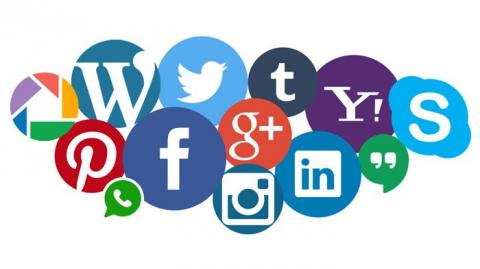 Komunikasi di Media Sosial Penuh Kepalsuan