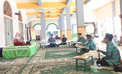 Masjid Agung Ar-Raudlah Kraksaan Cetak Bibit Muda Tahfidz Al-Qur’an