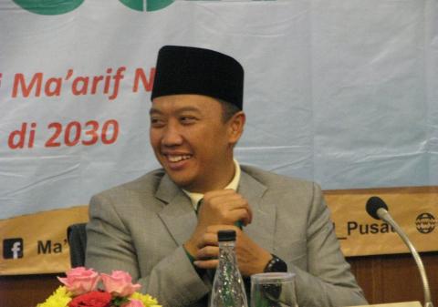 Guru Ma’arif NU Itu Kini Menteri Pemuda dan Olahraga