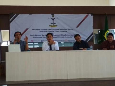Tugas Mahasiswa Hukum Cari Solusi Tiap Persoalan