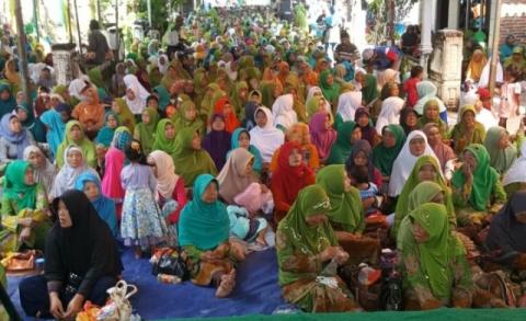 3500 Kaleng Sedekah Siap Diisi Warga NU Gudo