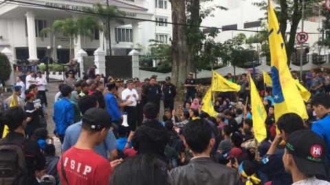 Rugikan Hak Masyarakat, PMII Jawa Barat Tolak Revisi UU-MD3