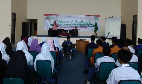 Malas Baca Timbulkan Sikap Konsumtif