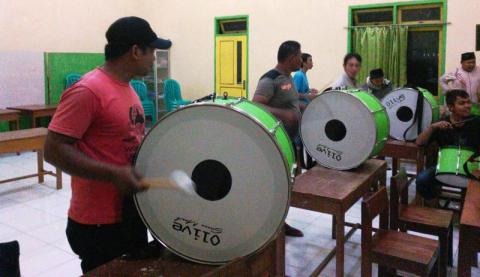 Kembangkan Potensi, Banser Ajibarang Giat Berlatih Drum Band