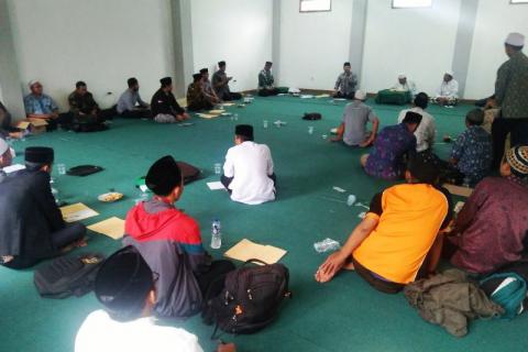 Ngaji At-Tibyan Bangun Takzim Nahdliyin Bandung Barat