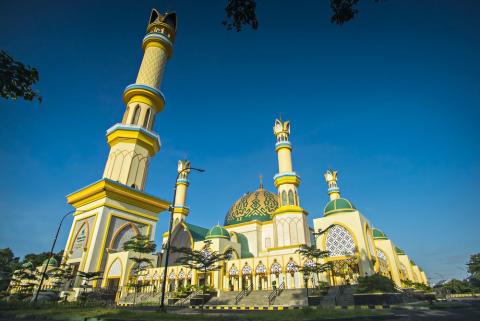 Mataram&#039;s religious destinantions attract international tourists