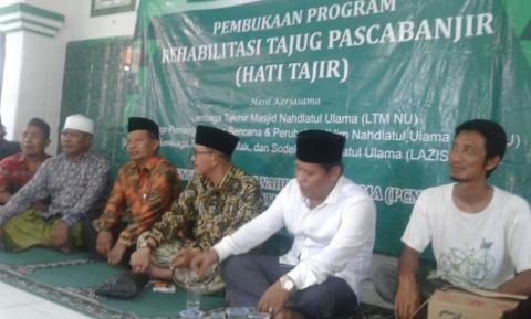 PCNU Kabupaten Cirebon Rehabilitasi 20 Mushala Terdampak Banjir