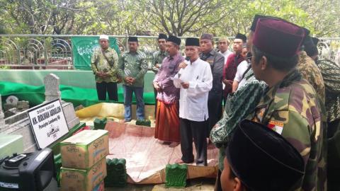 Teladani Perjuangan, NU Jatim Ziarahi Makam Pendiri di Surabaya