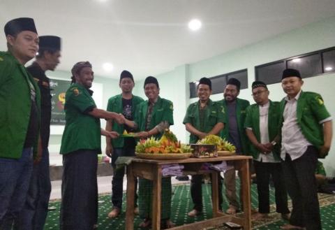 GP Ansor Kabupaten Bandung Potong Tumpeng Harlah