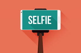 Hukum Fiqih Memandang Fenomena Selfi