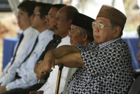 Ini Alasan Gus Dur Perintahkan Banser Jaga  Gereja