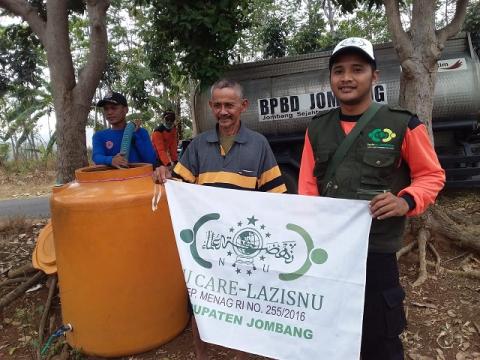 LAZISNU Jombang Distribusikan Air Bersih ke Sejumlah Desa