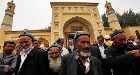 China Luncurkan Kampanye Anti-Halal di Xinjiang