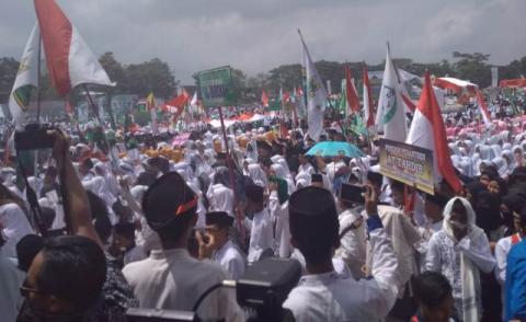 Perbincangan Hari Santri Banjiri Jagat Maya