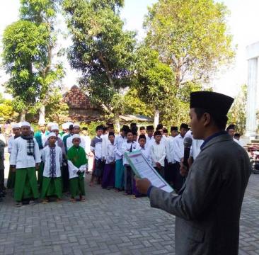 Upacara Hari Santri, Kepala Desa di Bangkalan Bacakan Ikrar