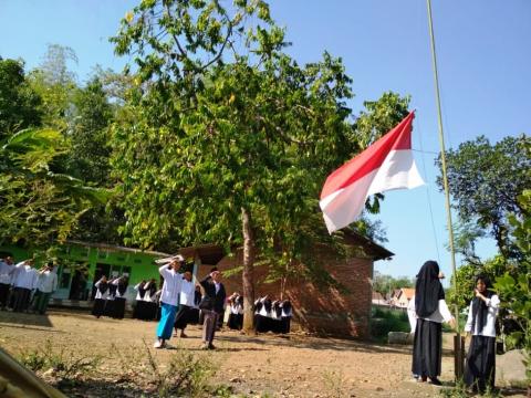 Santri dan Kiai adalah Satu Kesatuan