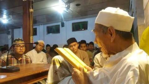 Adab-adab Pelajar kepada Guru Menurut KH Hasyim Asy'ari (II)