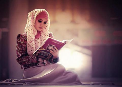 Memegang Al-Qur’an Terjemahan tanpa Wudhu, Bolehkah?