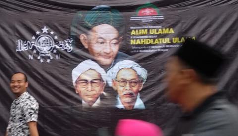 Relawan-relawan Pahlawan Kesuksesan Munas