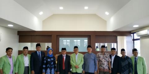 Rektor Unusia Lantik Pejabat Fakultas Islam Nusantara