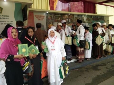 Stand Pameran Buku Kemenag di Forum Sufi Dunia Diserbu Pengunjung