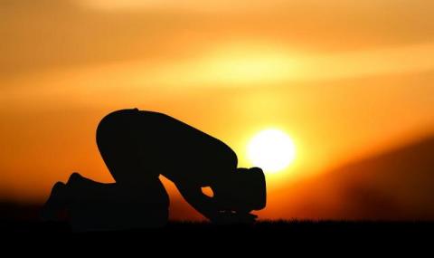 Keistimewaan Bulan Ramadhan dan Doa-doa Pilihan