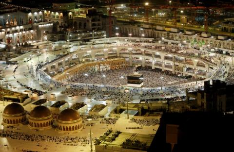 Jamaah Haji dan Umrah dari Negara Mana yang Paling Banyak Belanja?