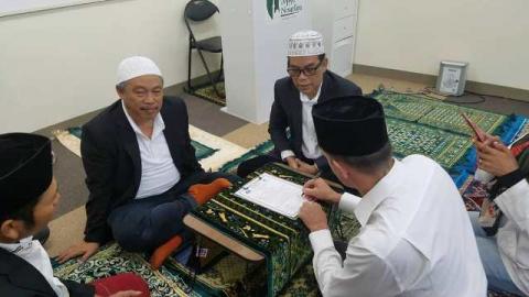 PCINU Jepang Bimbing Warga Finlandia Masuk Islam di Masjid Nusantara