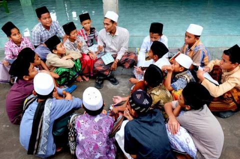 Kemampuan Bahasa Asing Tidak Terhindarkan bagi Santri