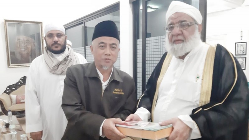 Tips Shalat Khusyuk ala Ulama Suriah 