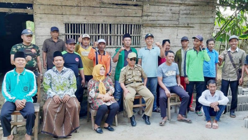 Peduli Warga, Ansor Putra Rumbia Lampung Tengah Bangun Rumah Layak Huni