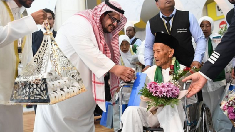 Kakek Asal Indonesia yang Diundang Raja Salman Berhaji Tiba di Saudi