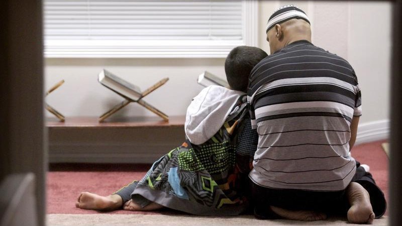 Khutbah Idul Adha: Kurban dan Pendidikan Tauhid Keluarga