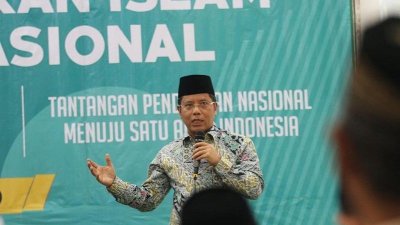 Keberagamaan Masyarakat Indonesia Dipengaruhi Pesantren dan Madrasah