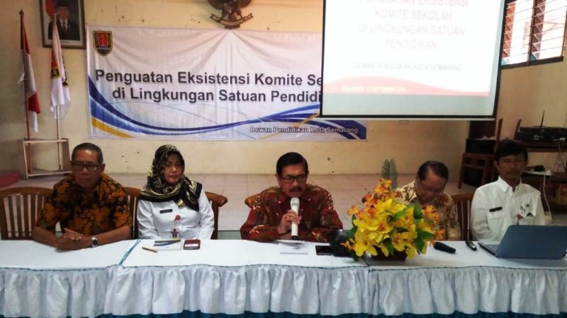 Komite Sekolah di Semarang Diingatkan Pentingnya Upacara Bendera