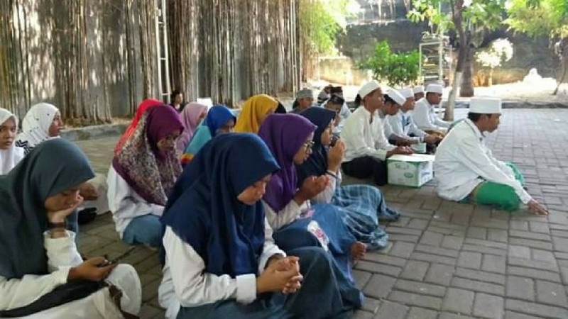 IPNU-IPPNU Surabaya Jadikan Ziarah sebagai Wasilah Kemajuan Organisasi