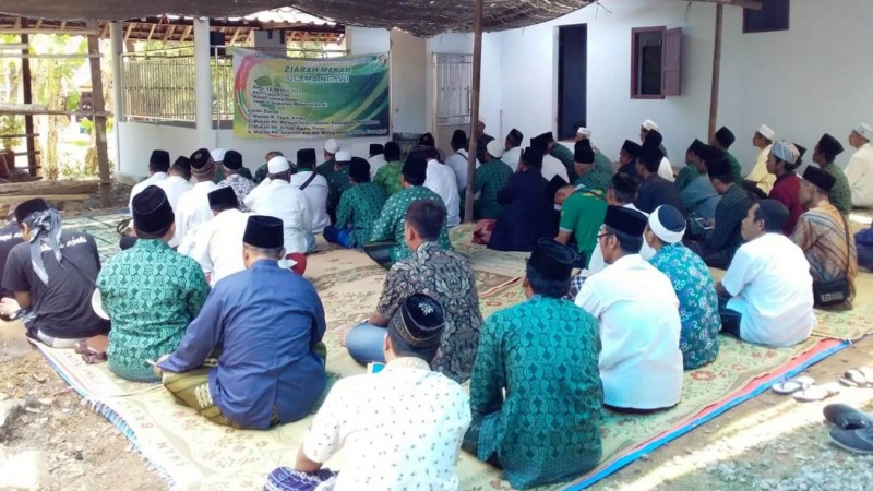 Aneka Kegiatan Hari Santri di Ngawi Ditutup Penampilan Veve Zulfikar