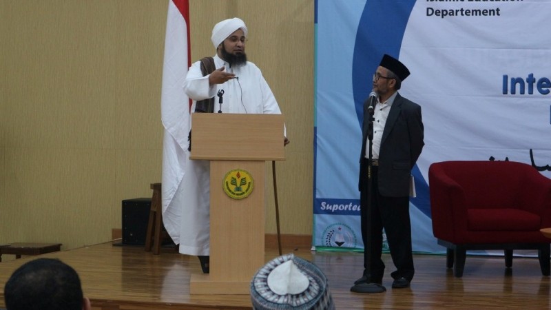 Datang ke Indonesia, Habib Ali Al-Jufri Bantah Hadiri Reuni 212