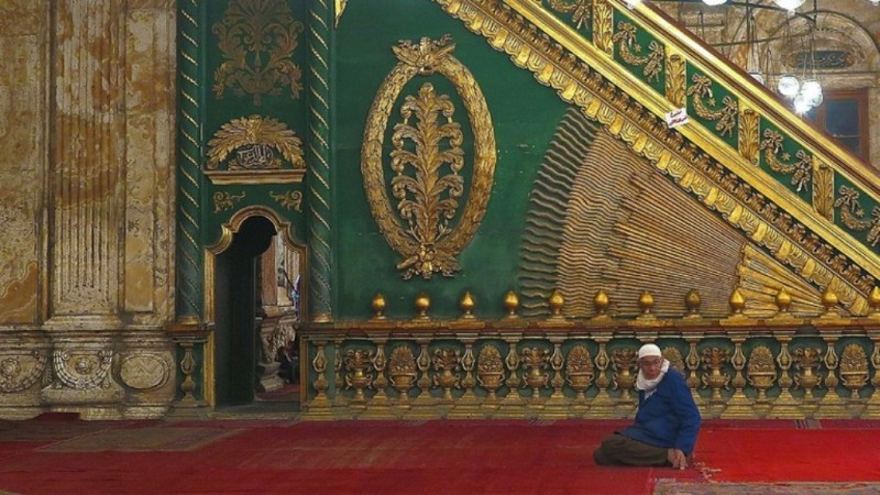 Hukum Menghias Masjid menurut Mazhab Syafii