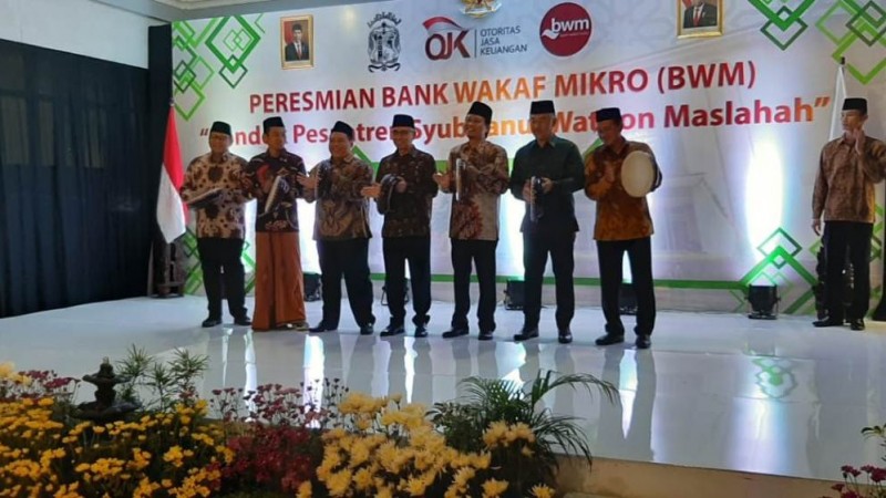 Bank Wakaf Mikro Syubanul Wathon Maslahah Tegalrejo Diresmikan OJK