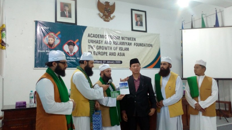 Aslamiyah Foundation Inggris Mendalami Islam Ramah ke Tebuireng