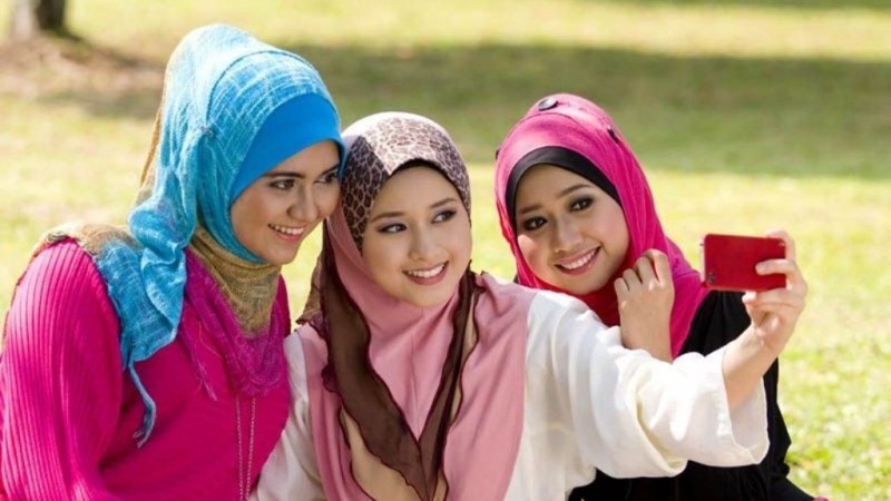 Batasan Aurat Muslimah Indonesia dalam Kajian Fiqih