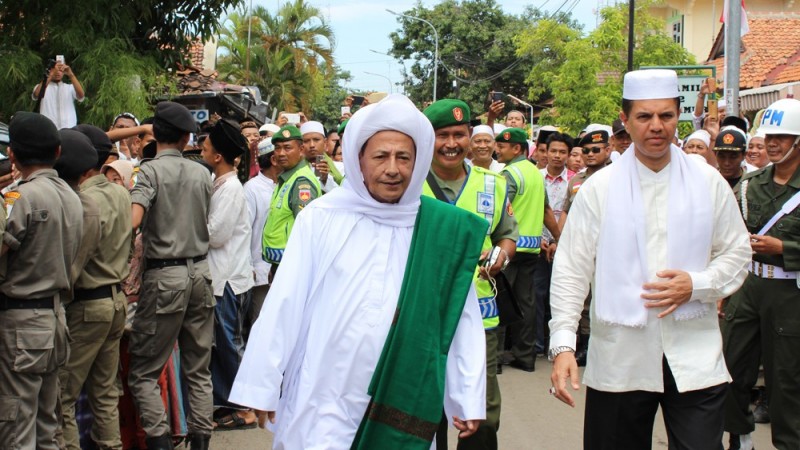 Habib Lutfi dan Gus Muwaffiq Beri Taushiyah di Haul Ke-517 Raden Fatah ​​​​​​​Demak