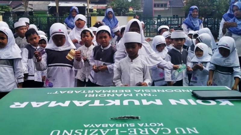 Koin Muktamar NU Sapa Lembaga Pendidikan Khadijah Surabaya