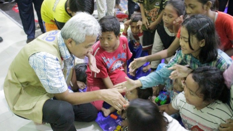 Cegah Banjir, Gubernur Jateng Ingatkan Warga Pekalongan Jaga Kebersihan