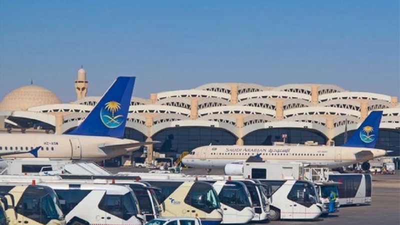 Cegah Virus Corona, Saudi Hentikan Penerbangan Internasional