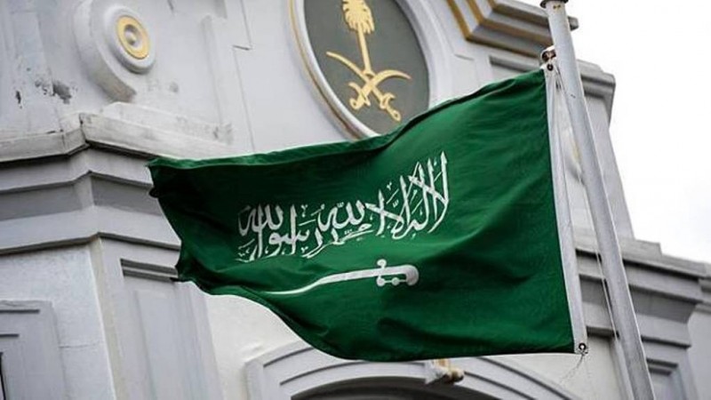 Raja Salman Umumkan Jam Malam di Saudi Gegara Corona